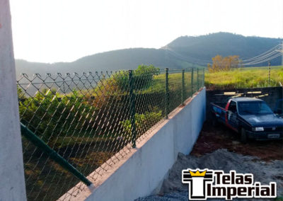 Fechamento de Cercas com Cano Tubular